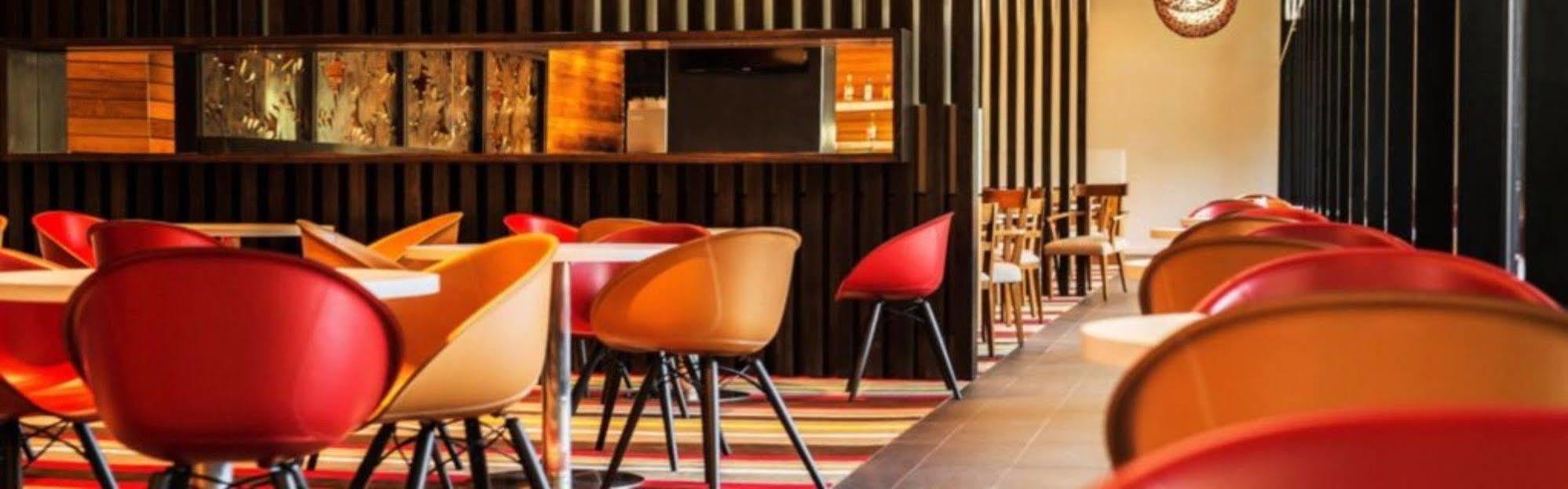 Holiday Inn Express Port Moresby By Ihg Екстер'єр фото